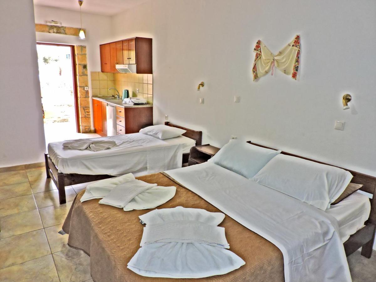 Maria Apartments Amoopi Esterno foto