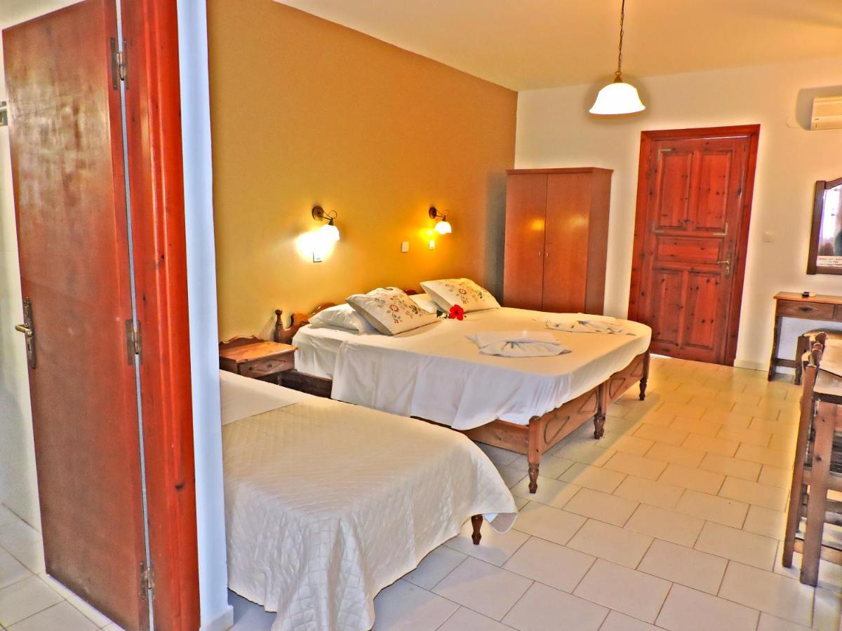 Maria Apartments Amoopi Esterno foto